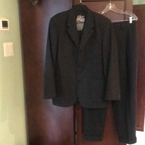 Structure suit - Picture 1 of 7